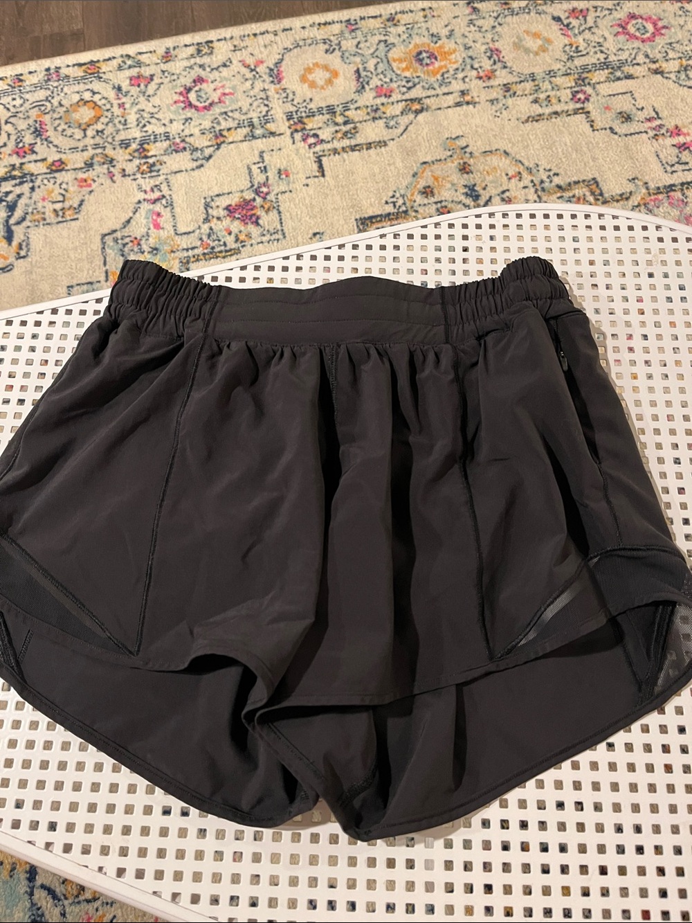 lululemon athletica Black Women's Athletic Shorts with Built-In Liner, size 6T
